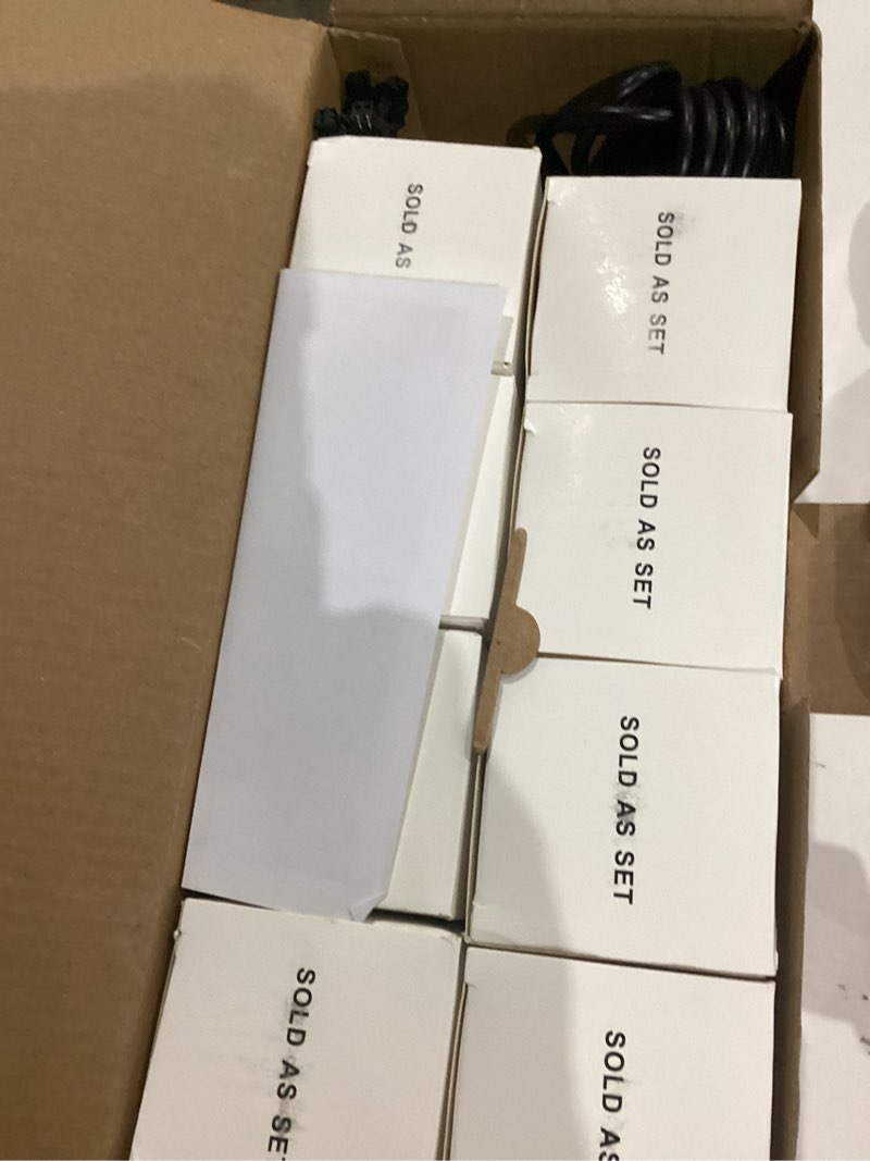 Condition photo showing Good Condition for SUNPIE 20 Pods White Rock Lights – Quick Connect, 18 Wide-Angle Chips, 5M Extension Wires, 6000K Pure White, IP67 Waterproof, Fits Trucks, SUV, ATV, UTV, Trailer white 20Pcs