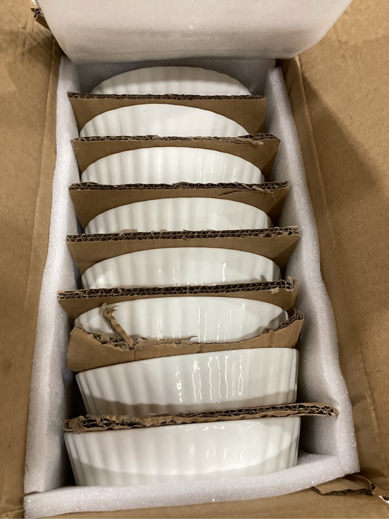 Condition photo showing Good Condition for foraineam set of 8 pieces porcelain ramekins, 6 ounce oval creme brulee ramekin dishes 6 x 4-1/4 x 1-1/4 inch baking ramekins set