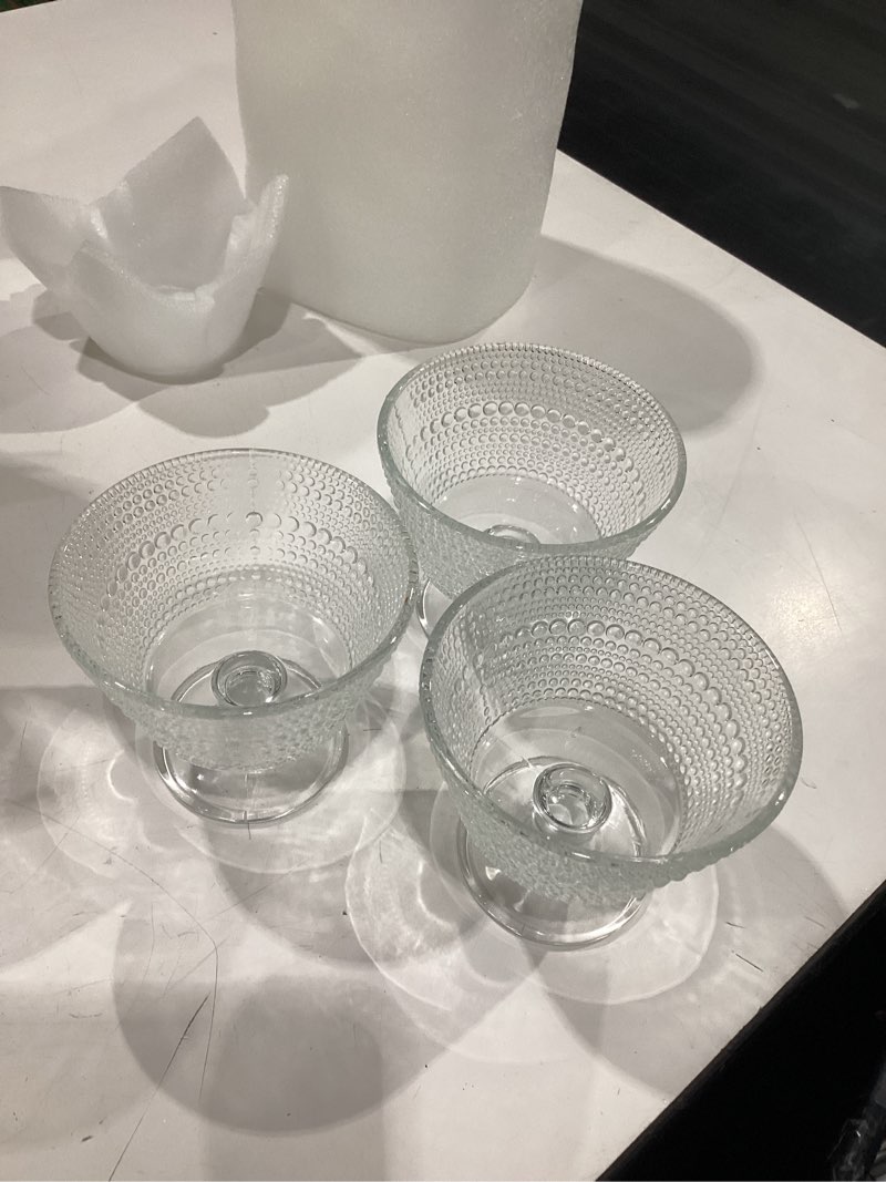 Condition photo showing As Is for glass dessert bowls breakfast cups,dessert cups set of 4, 9oz glass ice cream sundae cups?glass dessert bowls, for oats?ice cream, milk, sorbet, yogurt (4pcs), transparent, d-1059