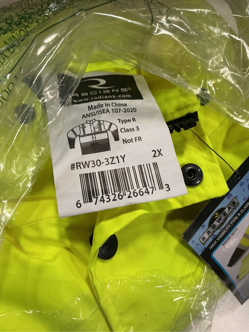 Condition photo showing Good Condition for Radians® RW30 General Purpose Rain Jacket, Medium, Hi-Vis Green, 1/Each(size 2X )