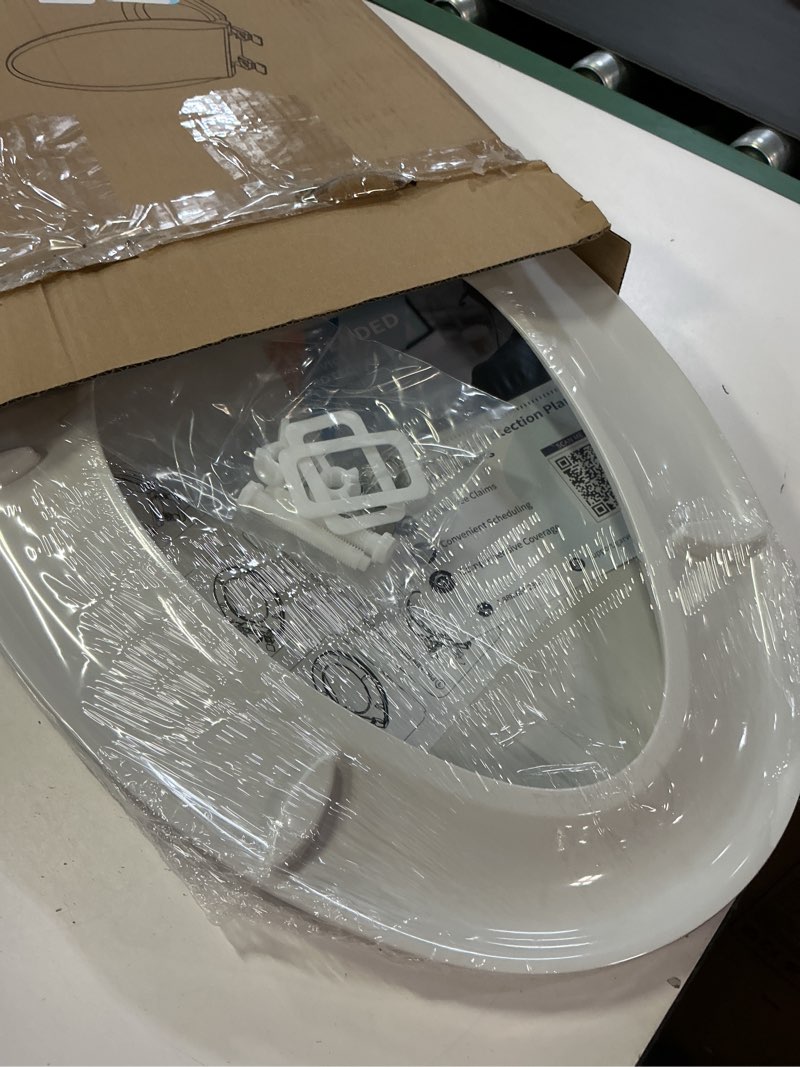 Condition photo showing Good Condition for durable elongated toilet seat with slow soft close - easy to install and clean, never loosens - white, fits most elongated toilets white elongated without toddler seat