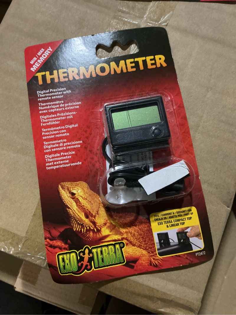 Condition photo showing New/Like New for Exo Terra Digital Thermometer with Probe  Celsius and Fahrenheit