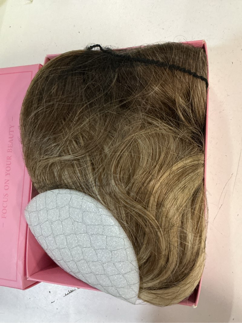 Condition photo showing Good Condition for nayoo long ombre blonde wavy wig for women 26 inch middle part curly wavy wig natural looking synthetic heat resistant fiber for daily party use (ombre blonde) 26 inch ombre blonde