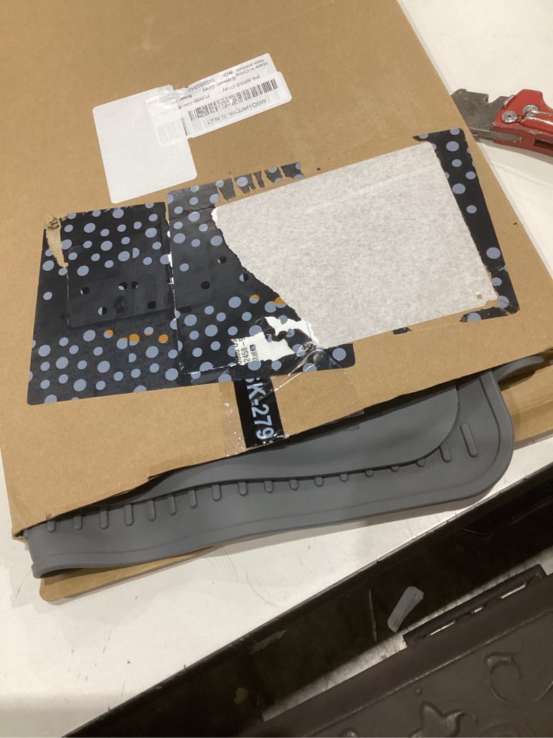 Condition photo showing Good Condition for stove top cover for electric stove - silicone stove mat for glass top, glass cooktop protector, xl dish drying mats for kitchen,oven covers for electric stove (gray,30 x 21) gray 30"l x 21"w thickened