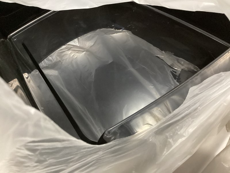 Condition photo showing Good Condition for iris usa cat litter box xx-large open top with high sided walls tall scatter shield scoop included easy clean plastic pan for big cats kittens multi-cat households 30"l x 20"w x 14"h black xxl black