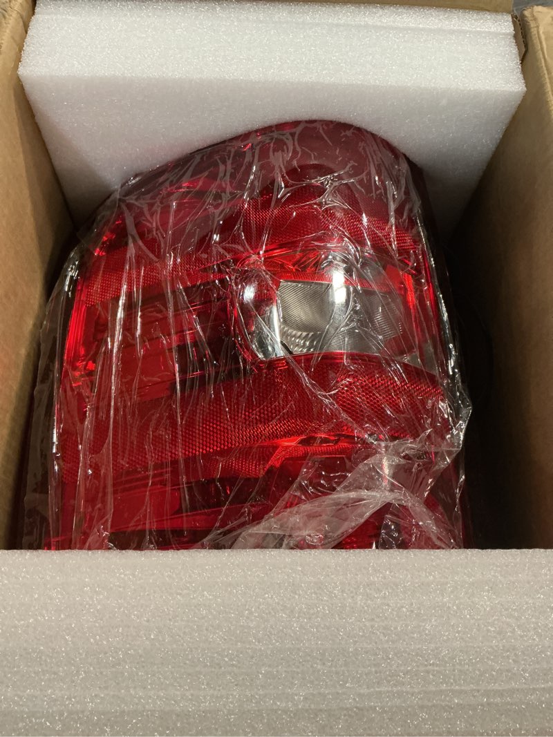 Condition photo showing Good Condition for Pair Tail Lights Compatible with 2007-2013 Chevy Silverado 1500 2500HD 3500HD GMC Sierra Taillight Rear Brake Lamps Red Border Replacement for OEM#25958483 25958482 GM2801207 GM2800207 (Pair)