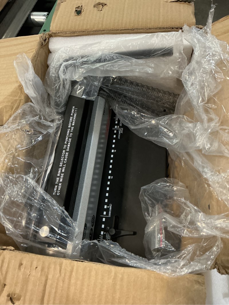 Condition photo showing Good Condition for Rayson TD1222 Wire Binding Machine - 2:1 Pitch, Rectangular Holes, 220 Sheet Binding / 12 Sheet Punching Capacity