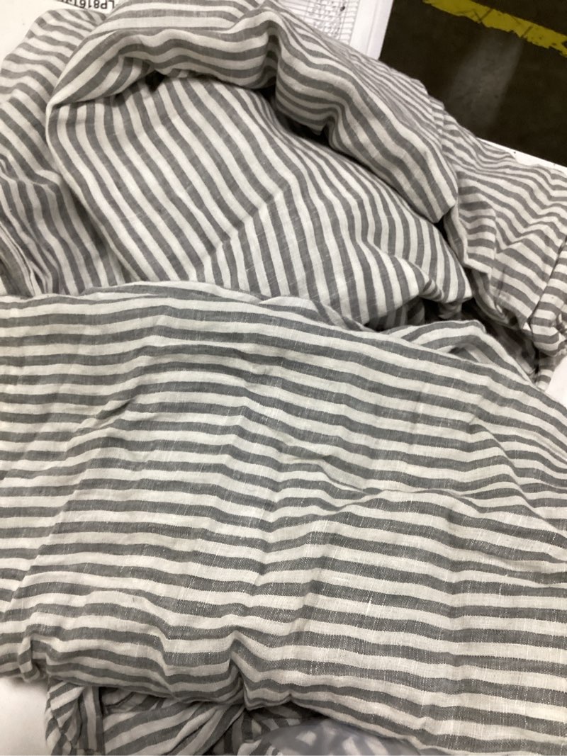 Condition photo showing Good Condition for european linen sheet set, king, grey/white stripe
