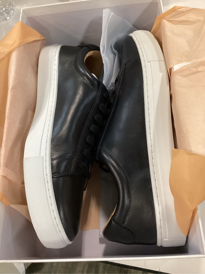 Condition photo showing New/Like New for quince italian leather everyday sneaker, 10, black