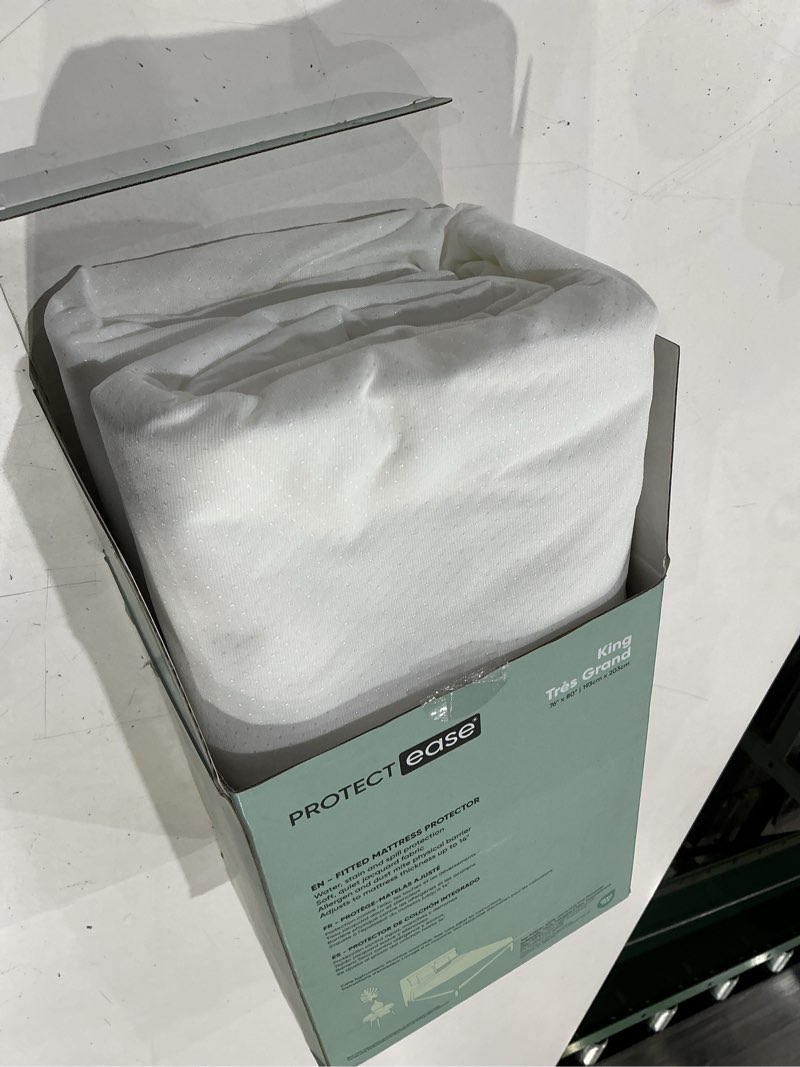 Condition photo showing Good Condition for protectease waterproof mattress cover, assorted sizes