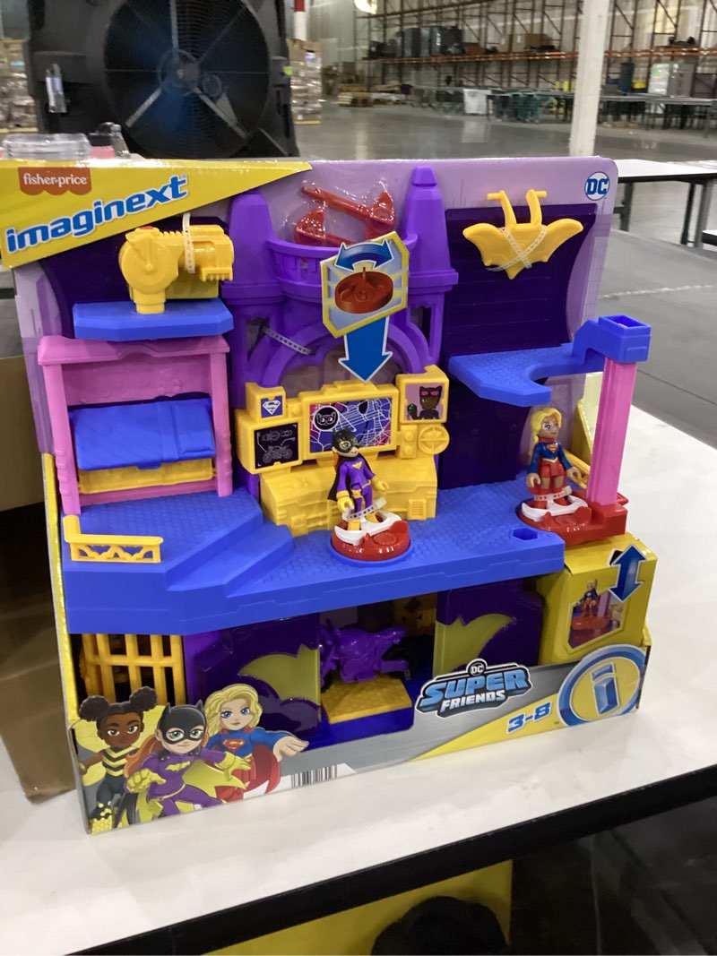 dc super friends batgirl hero hideout