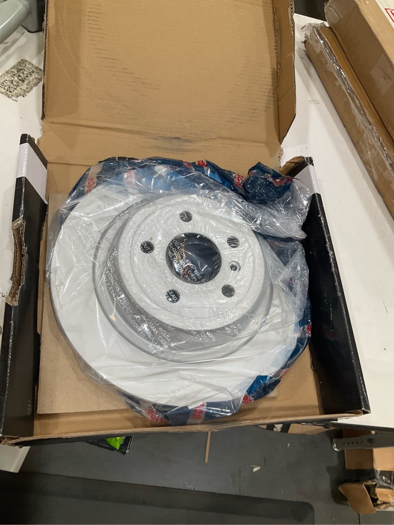 Condition photo showing Good Condition for bosch 36011644 quietcast premium disc brake rotor - compatible with select mercedes-benz gle300d, gle350, ml250, ml350; rear - single