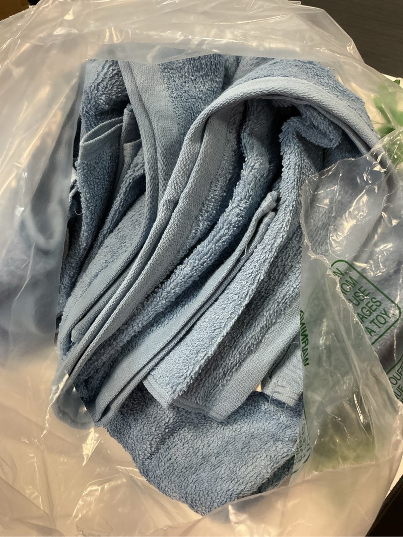 Condition photo showing Good Condition for lane linen 100% ring spun cotton 4 pack bath towels (28"x54") - home essentials bathroom towels set 