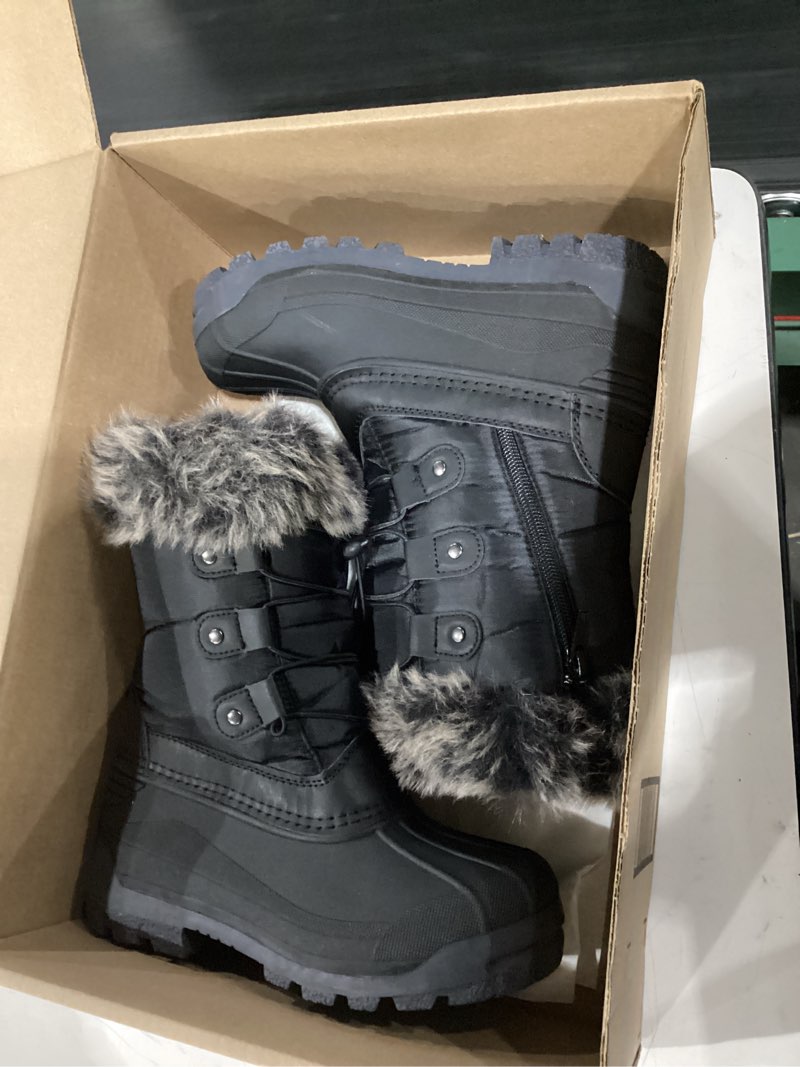 women’s boots size 4