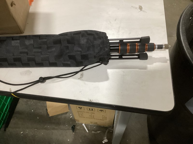 Condition photo showing Good Condition for Extendable Travel Light Stand 7.2ft / 2.2m Sturdy Aluminum Alloy Light Weight Adjustable Portable Tripod with Carry Bag for Photography Studio Outdoor Shooting Speedlight Flash Reflector Ring Light