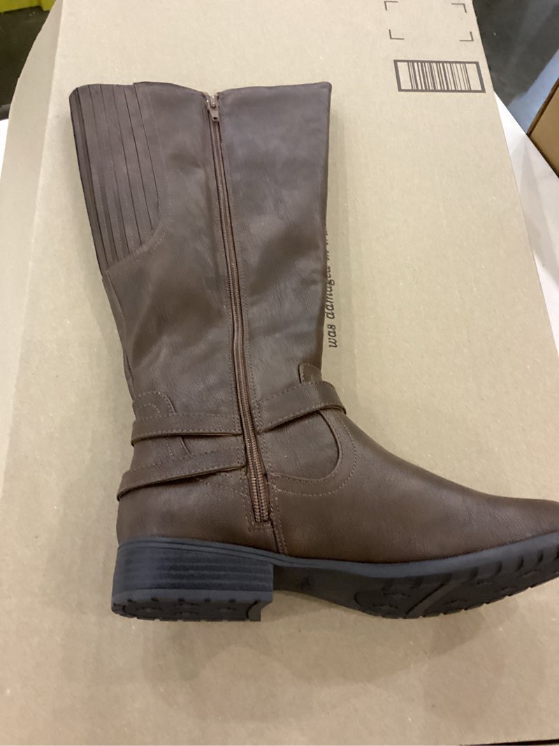 Brown boots 7.5