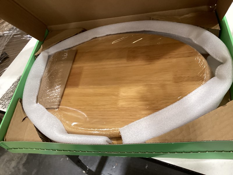 Condition photo showing Good Condition for toilet seat, solid wood, rubber wood, high gloss finish, piklids (elongated)