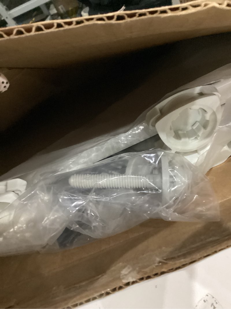 Condition photo showing Good Condition for Bemis Residential Molded Wood Toilet Seats White