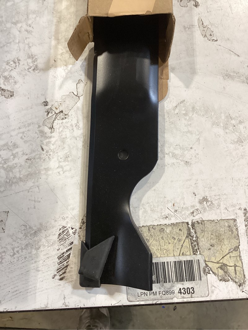 Condition photo showing Good Condition for grasscool yth22v46 blades for husqvarna 46 inch mower replace 405380 z246 yth20k46 yth21k46 yth22k46 yta22v46 zero turn riding with 5-star mounting pattern 532405380 (high lift)