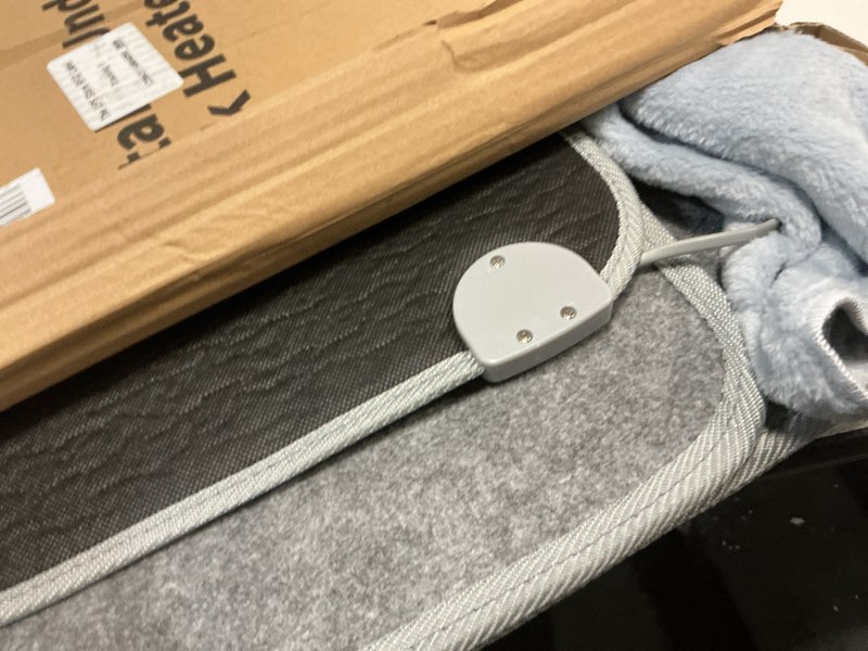 Condition photo showing Good Condition for Under Desk Heater, Electric Foot Warmer for Office & Home, Quiet Portable Feet Warmer with Heated Floor Mat, Foot heater with Thermostat and Timer Indoor Use for Foot Leg Grey Cylindrical UEMUSI
