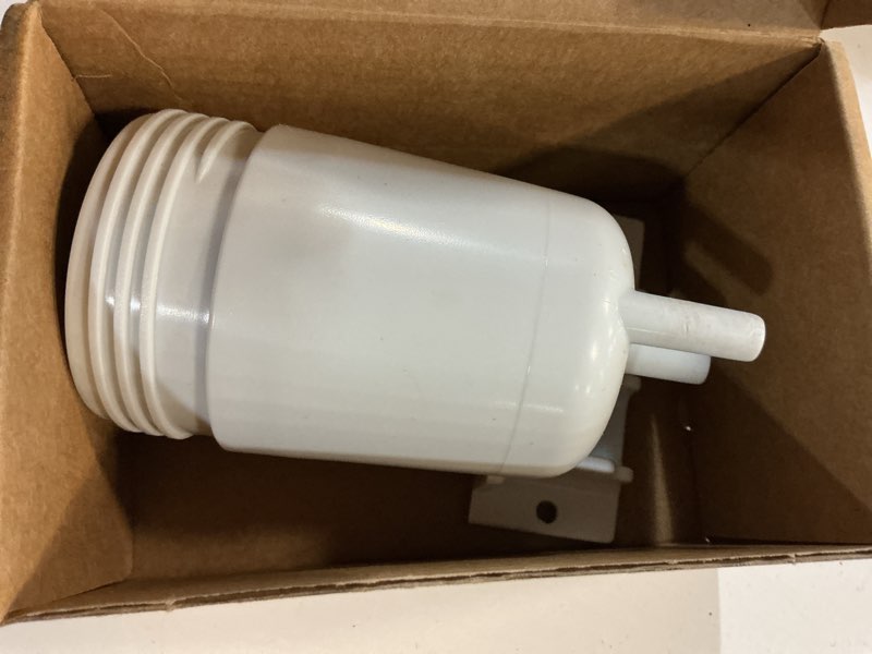 Condition photo showing Good Condition for 240434301 water housing compatible with frigidaire refrigerator crse230kw0 crse234fb0 crse234fq0 series, replacement for ap3267542 1036285 ps899353