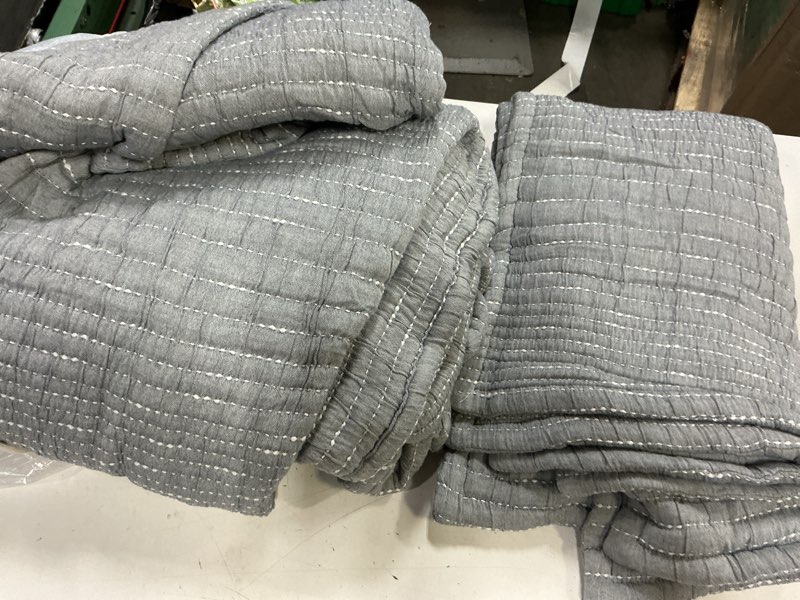 Condition photo showing Good Condition for quince organic cotton channel stitch coverlet set king blue