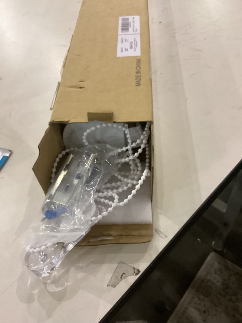 Condition photo showing Good Condition for Cordless Zebra Blinds Window Blind Zebra Shade Blinds for Windows Roller Sheer Shades Privacy Light Filtering Shades for Home Kitchen Bathroom (Width 28'' X Height 72'' White) 28"W x 72"H Cordless White