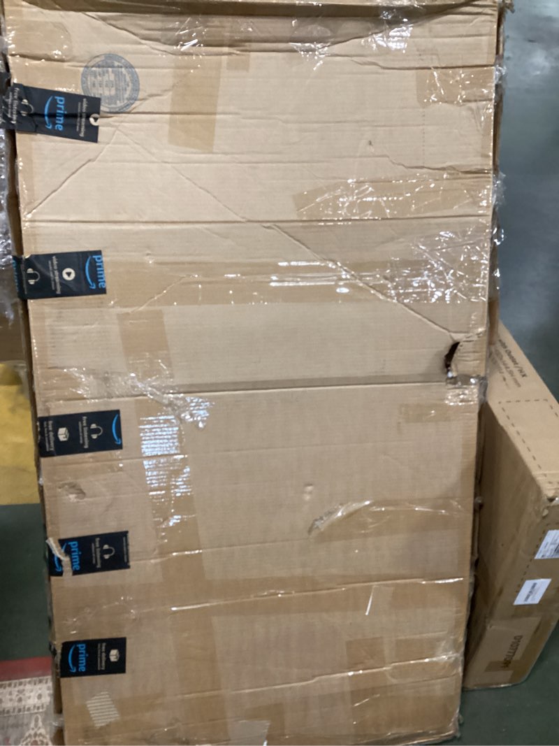 https://lotting-media.assets.bidfta.com/lotting_ca2fe01d-5691-425a-8eb0-5097b66b35a3