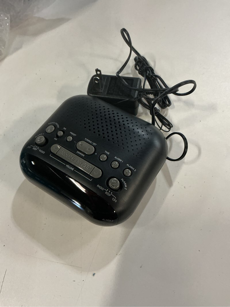 Condition photo showing Good Condition for  nelsonic digital am/fm alarm clock radio  black with red led display