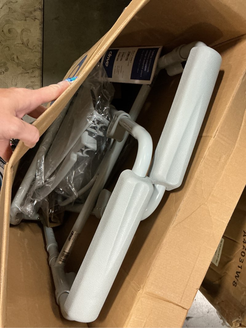Condition photo showing New/Like New for commode, folding,1/cs