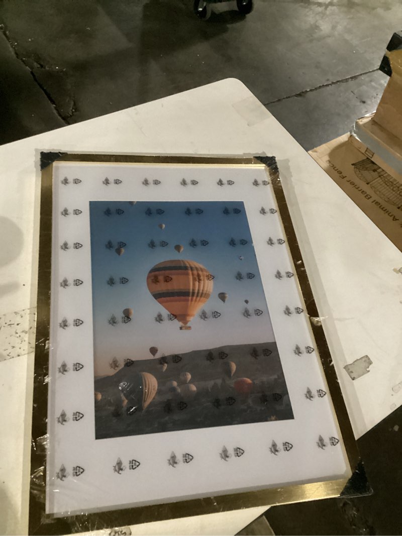 Condition photo showing Good Condition for 16.5x23.4 a2 picture frame gold with 11.7x16.5 a3 mat, display photo 11.7x16.5 with mat or 16.5 x 23.4 without mat, wall hanging large frame with plexiglass, gold gold 16.5x23.4 inch