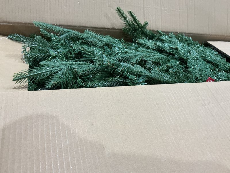 Condition photo showing Good Condition for dwvo prelit aspen fir christmas tree 7.5ft, atificial christmas tree with 700 led lights, xmax trees green full trees with 1319 metal hinged branch tips & stand, 2 color for home party decoration green 7ft 6in