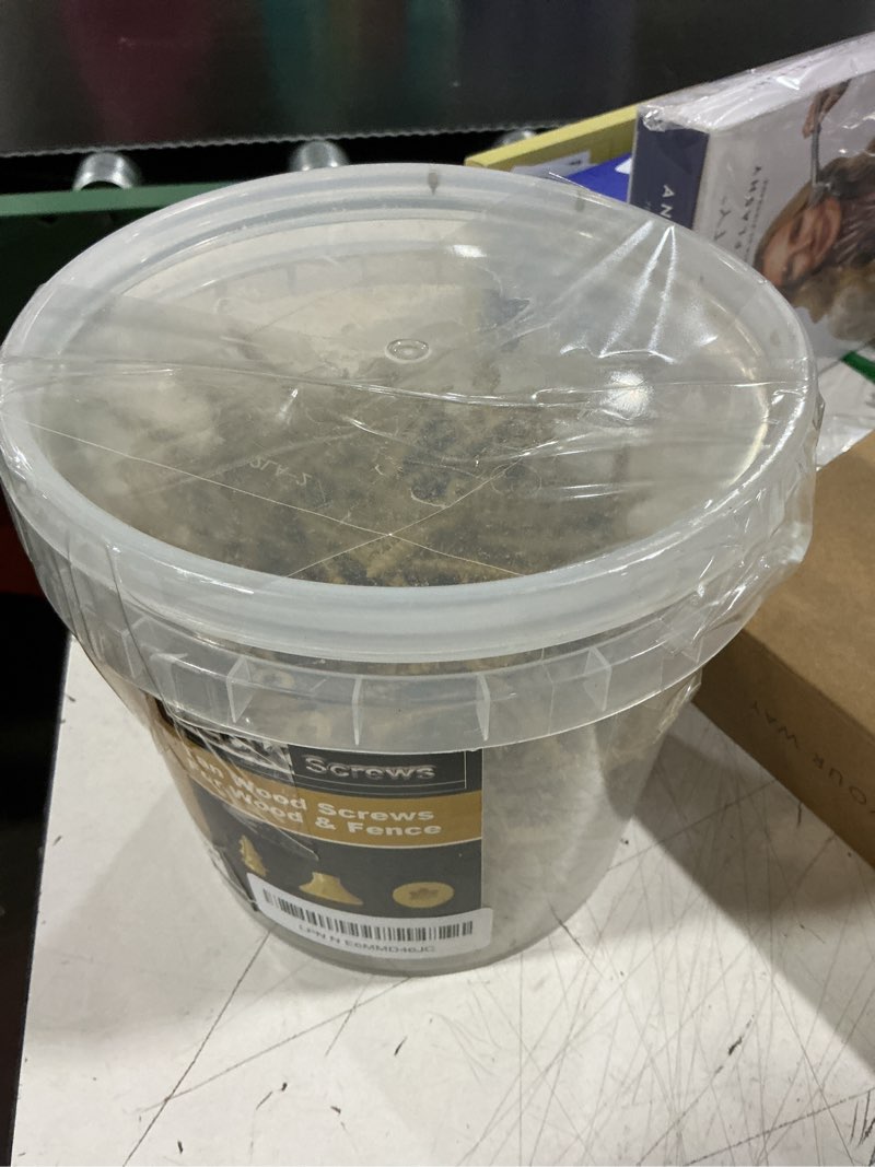 Condition photo showing Good Condition for deck screws #10 x 2-1/2’’, t25 star torx drive flat head wood screws, tan, 5lb 10x2-1/2’’ tan 5