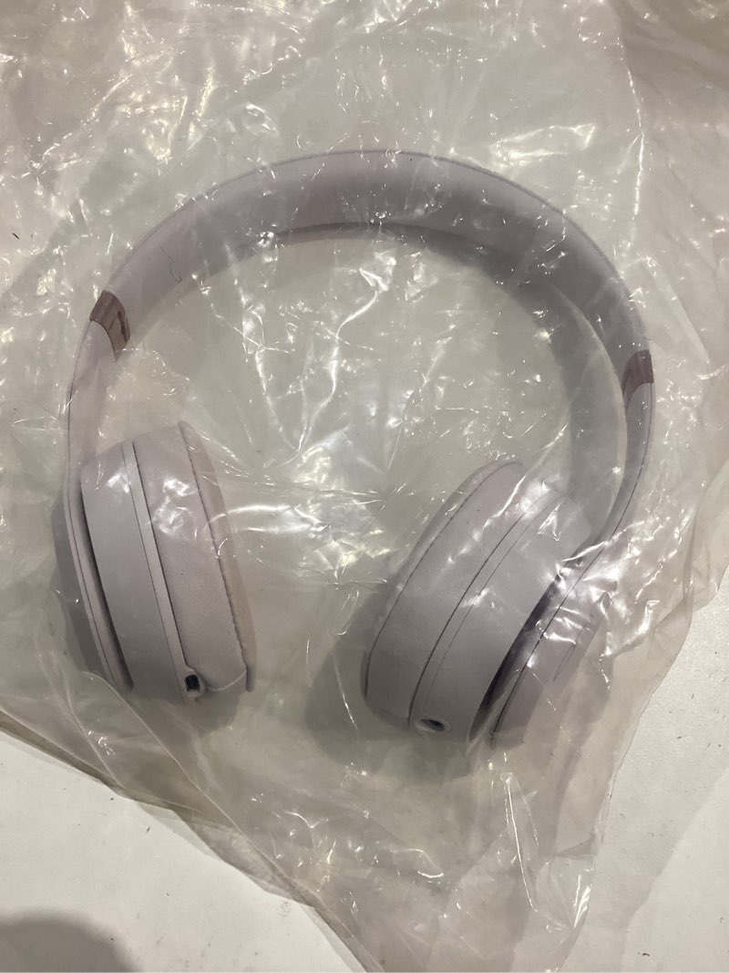 Condition photo showing Good Condition for Beats Solo 4 - Wireless Bluetooth On-Ear Headphones, Apple & Android Compatible, Up to 50 Hours of Battery Life - Drenched Gray
