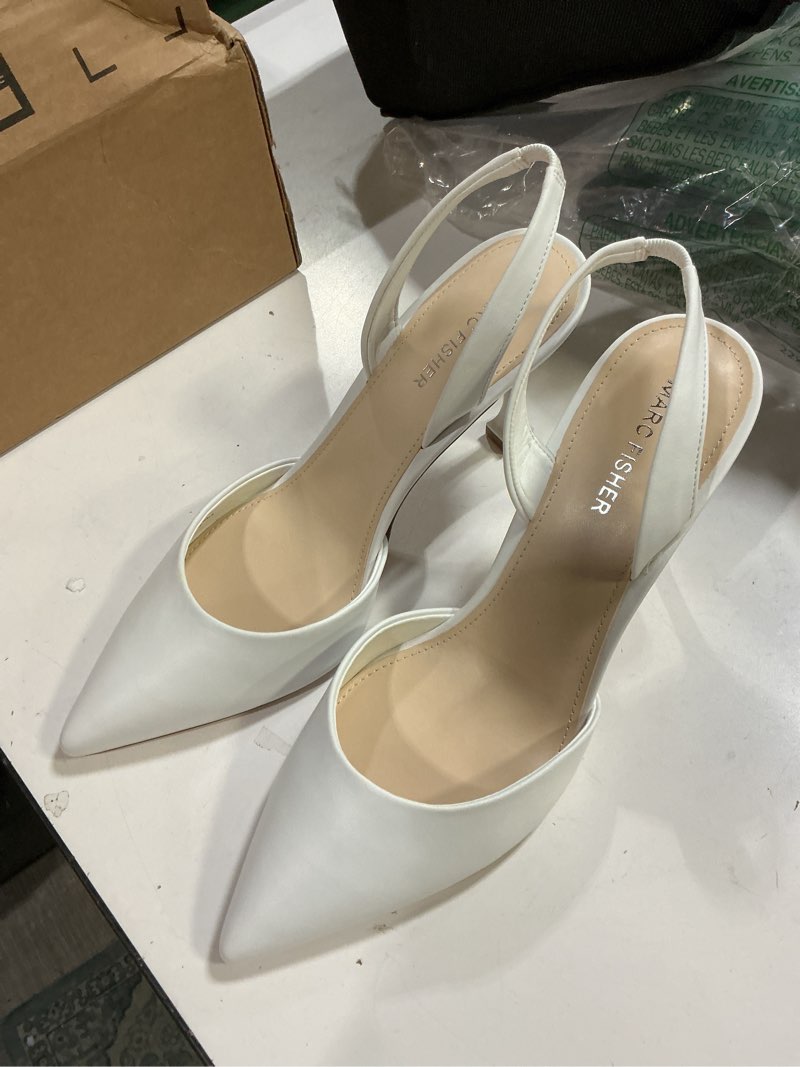 Condition photo showing As Is for marc fisher womens hadya 8.5 white 140