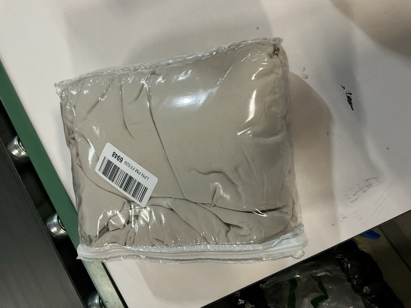 Condition photo showing Good Condition for Nestl Linen Duvet Cover Queen Size - Soft Prewashed Queen Duvet Cover Set, 3 Piece, with Zipper Closure, 1 Duvet Cover 90x90 inches and 2 Pillow Shams 04 - Linen Queen (90" x 90") - Zipper Closure