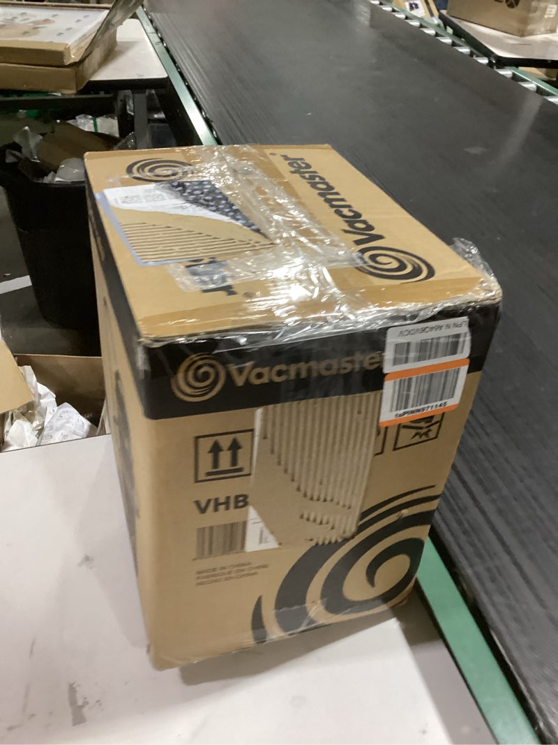 Condition photo showing New/Like New for vacmaster 3.2-gallon* 2.5 peak hp wet/dry vacuum – vhb305m 1101 red