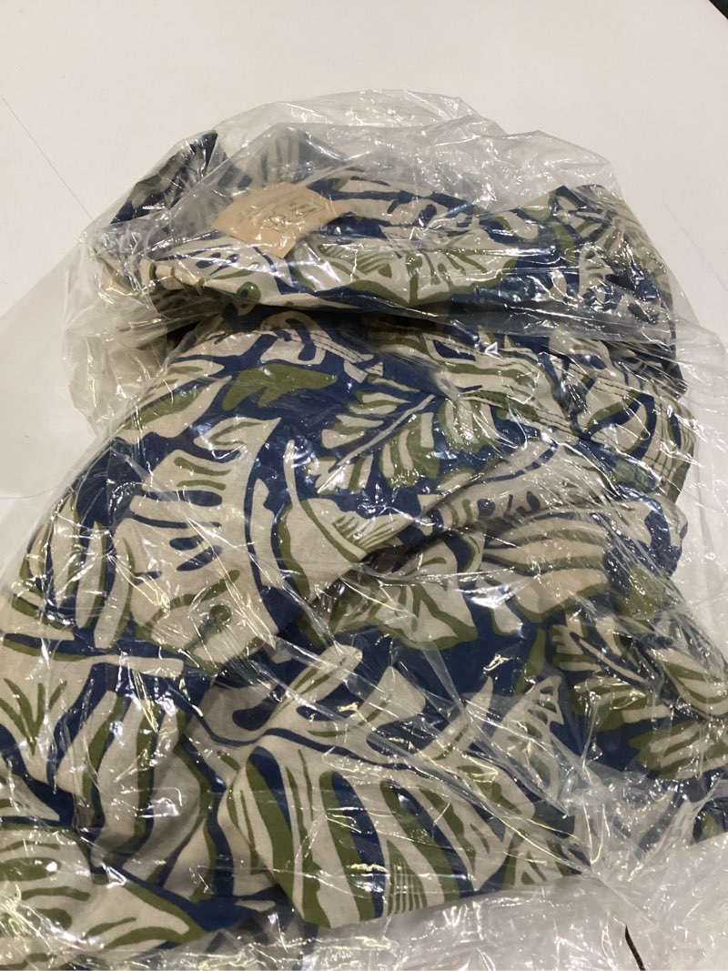 Condition photo showing Good Condition for Eddie Bauer Men's Short Sleeve Baja Shirt - Print