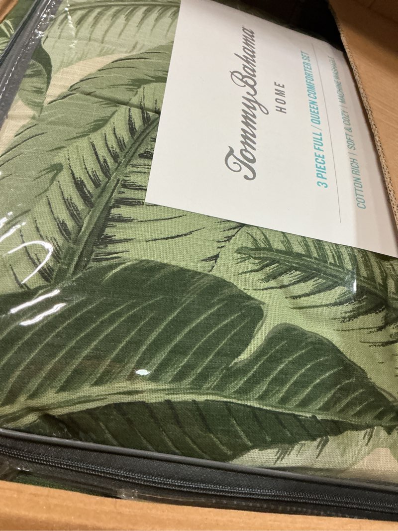 Condition photo showing New/Like New for tommy bahama - full/queen comforter set, super soft cotton bedding with matching sham(s), super soft, oeko-tex certified (vintage palms green, full/queen)