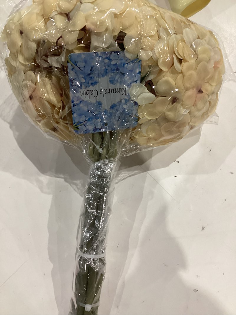 Condition photo showing Good Condition for kimura's cabin 6pcs cream fake hydrangea flowers artificiales bouquets faux silk hydrangea with stems for home wedding party table core decoration (beige)