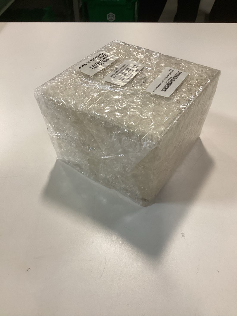 https://lotting-media.assets.bidfta.com/lotting_ca9f0354-6a4f-44fc-a3a0-61828d1ec1e9
