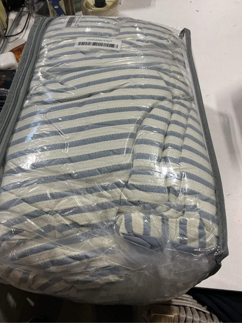 Condition photo showing Good Condition for blue striped comforter set king - 3 pieces bedding comforter set for all season, soft lightweight washed microfiber, 1 striped comforter and 2 pillowcases (blue, king size)