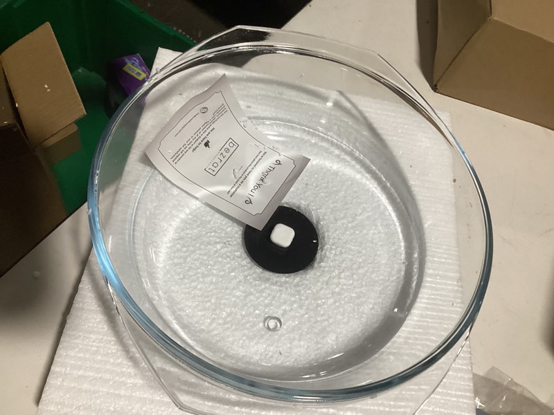 Condition photo showing Good Condition for Bezrat Microwave Tall Glass Plate Cover | Splatter Guard Lid with Easy Grip Silicone Handle Knob | 100% Food Grade | BPA Free and Dishwasher Safe | 10 Inch (Black-)