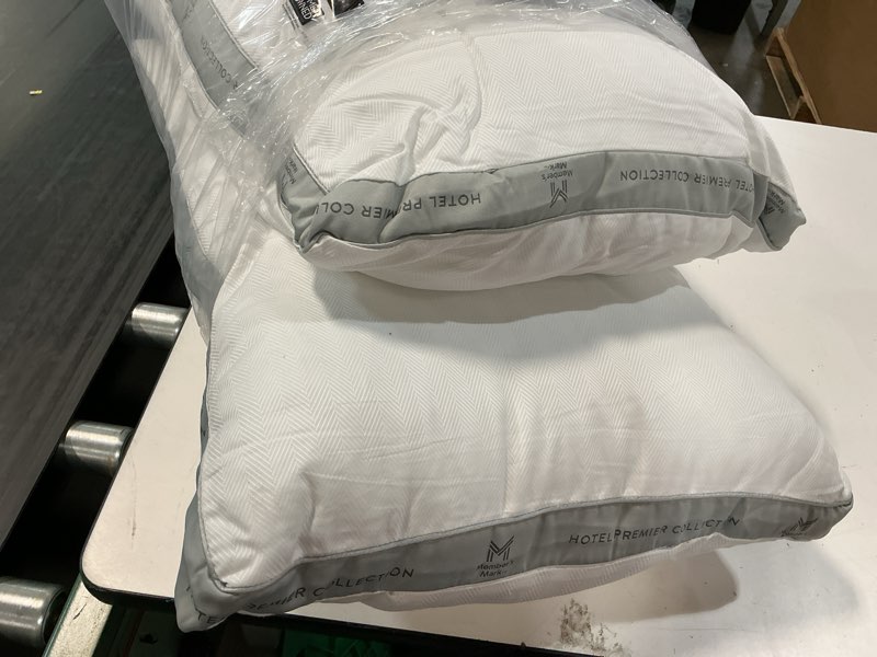 Condition photo showing Good Condition for member's mark hotel premier collection queen pillows (2 pack
