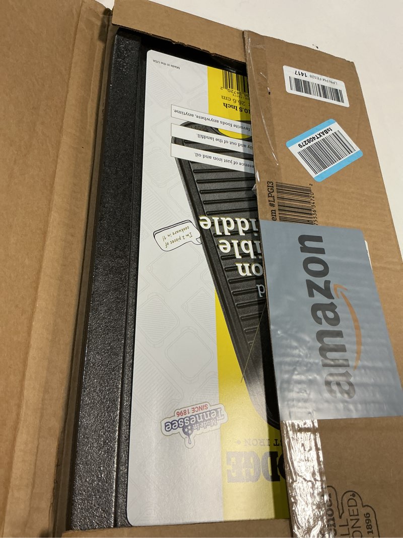 Condition photo showing New/Like New for Lodge 20 x 10.44 Inch Pro-Grid Reversible Cast Iron Grill/Griddle – Double Burner Cookware, Pre-Seasoned, Non-Toxic, Made in USA, For Stovetop, Oven, Grill & Campfire