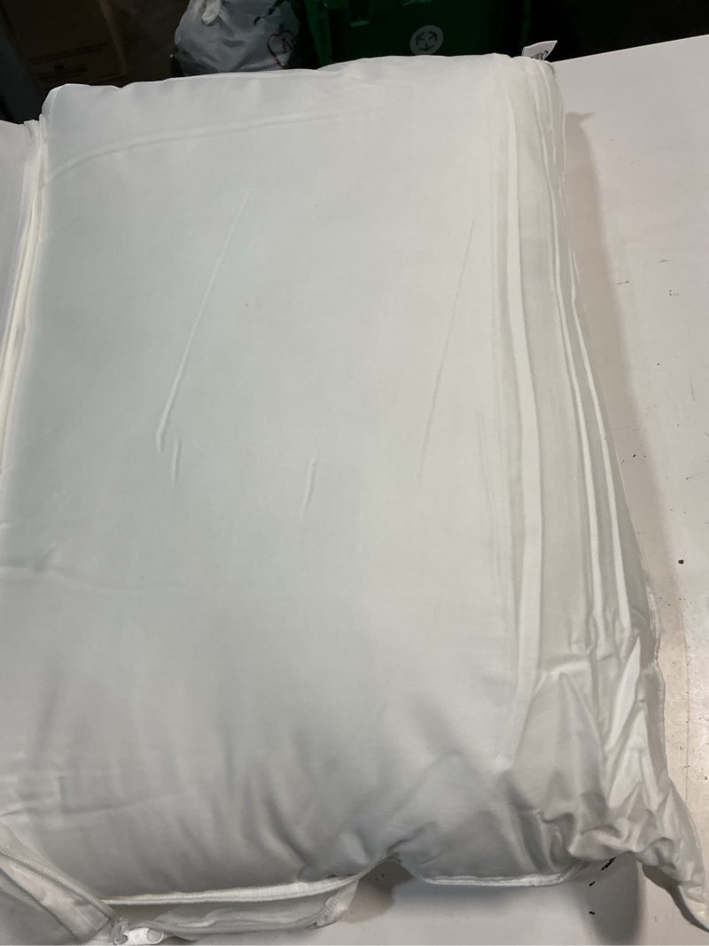 Condition photo showing Good Condition for quince premium down alternative pillow, standard, medium/firm