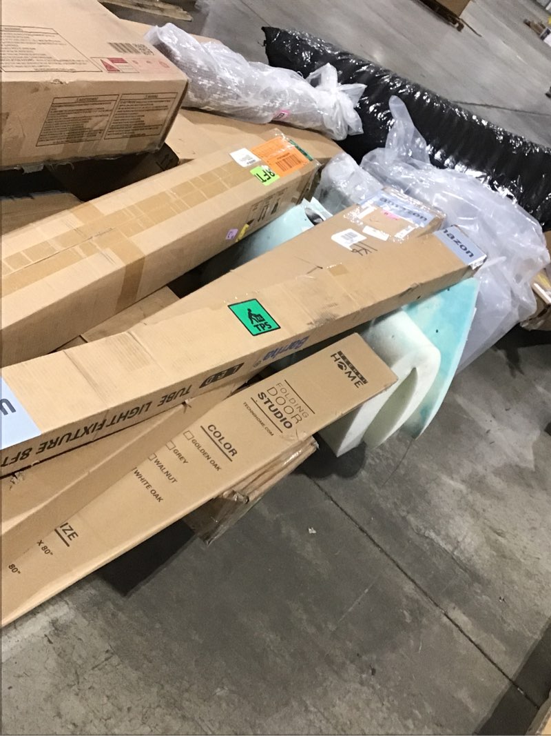 Condition photo showing New/Like New for Barrina 8FT LED Shop Light, 72W 10000LM 5000K, Daylight White, V Shape, Clear Cover, T8 Linkable Shop Lights, LED Tube Lights with Plug, 4 Packs