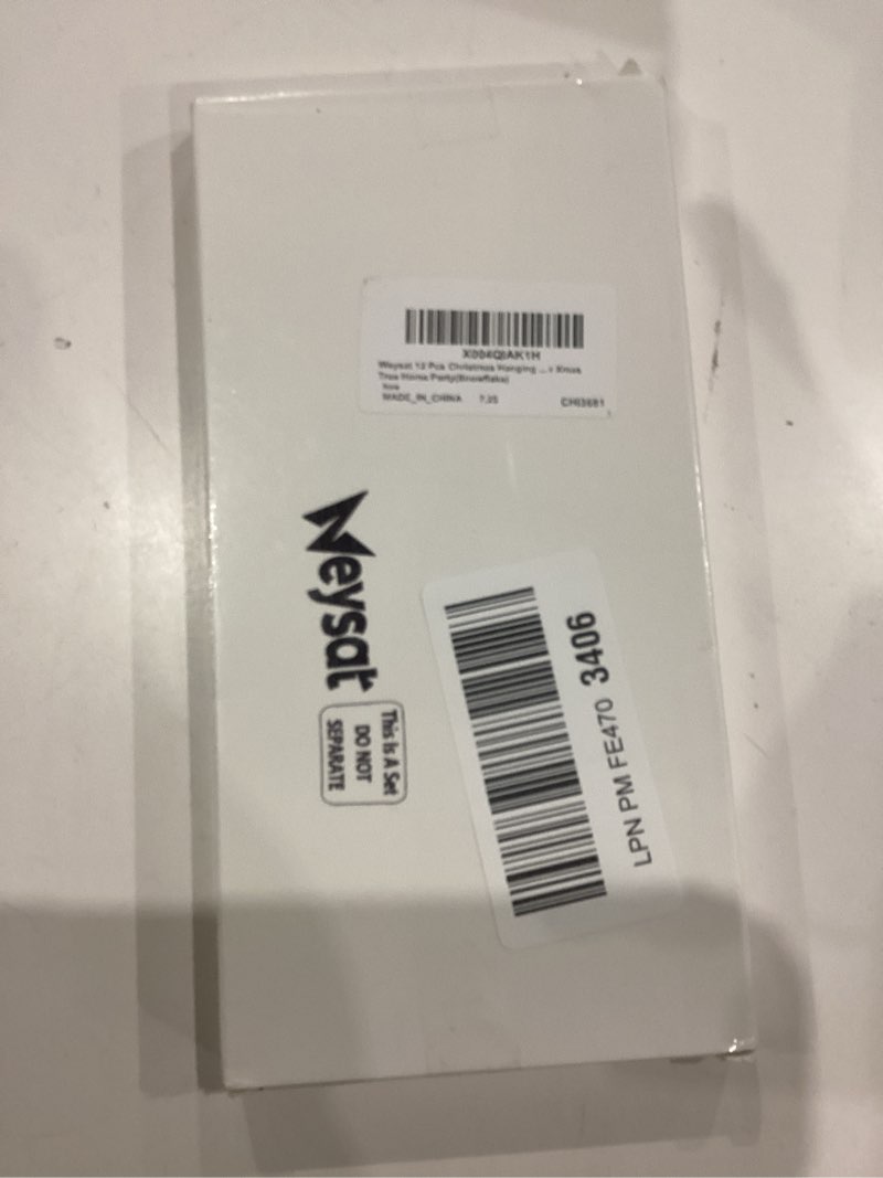 Condition photo showing As Is for Weysat 12 Pcs Christmas Clear Plastic Photo Frame Laser Picture Frame Christmas Ornaments Double-Sided Xmas Picture Hanging Decoration with Red Ribbon for Xmas Tree Home Party(Snowflake)