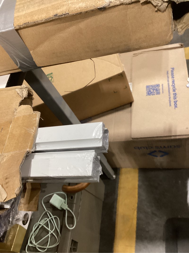 Condition photo showing Good Condition for Jos & Haz Ceiling Curtain Track Set – 3ft-9.8ft / 3 Meter – Premium Heavy Duty Curtain Track, Ceiling Mount and Wall Mount for Room Divider, Living Room, Bedroom, Office White 3 - 9.8 ft