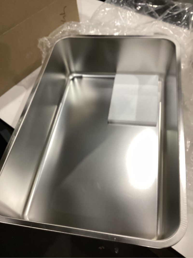 Condition photo showing Good Condition for egmehoad stainless steel litter box -6in high sided,xl metal cat litter box for big cats easy to clean, cat litterbox metal pet toilet for adult big cats,non stick, no smell,23.6"x15.8"x6" 23.6" l x 15.7" w x 6" h